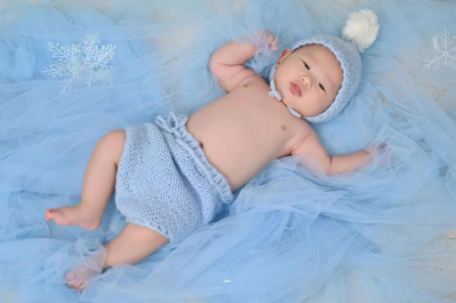 定边摸孕妇肚子沾喜气